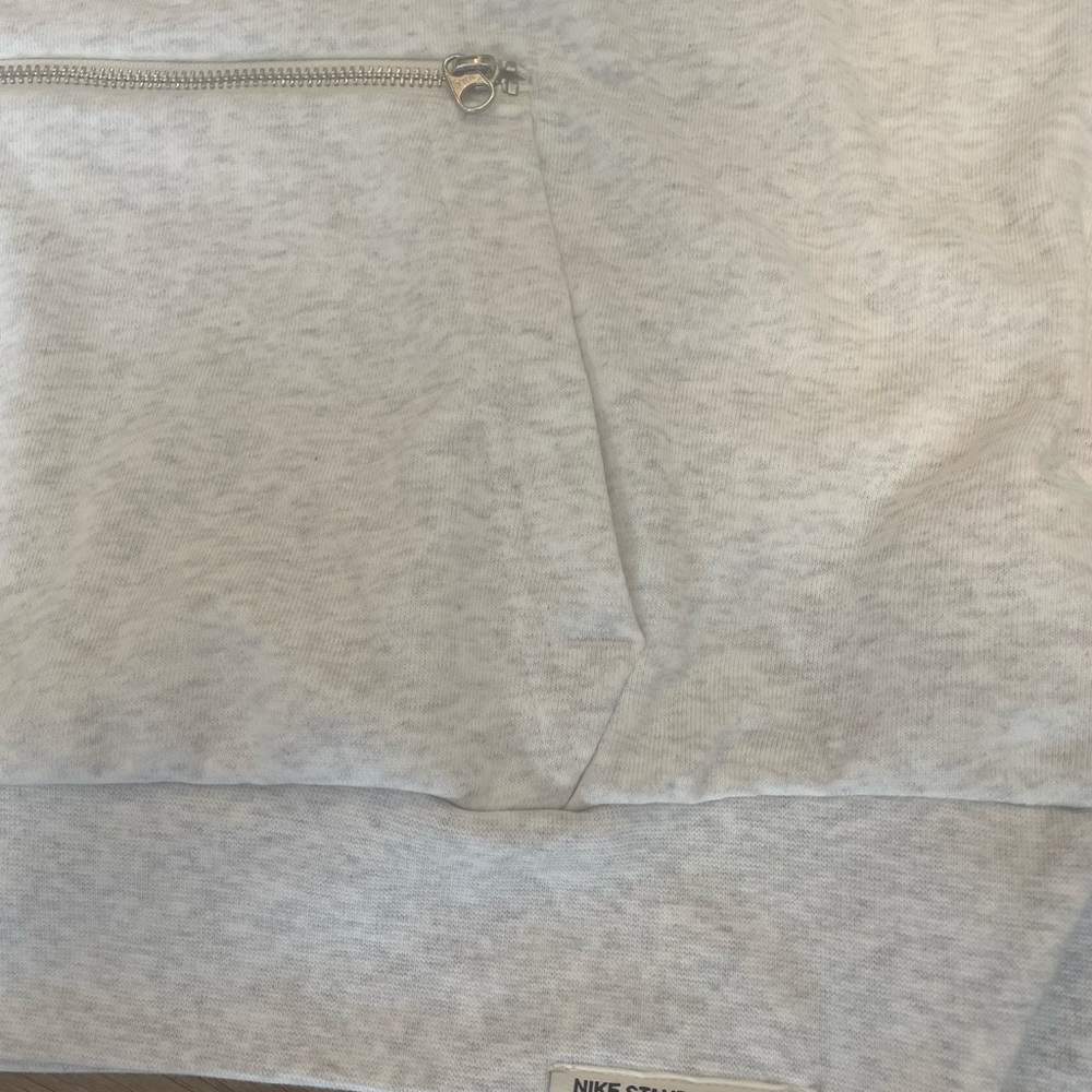 Nike Sweatshirt - Picture 3 of 4